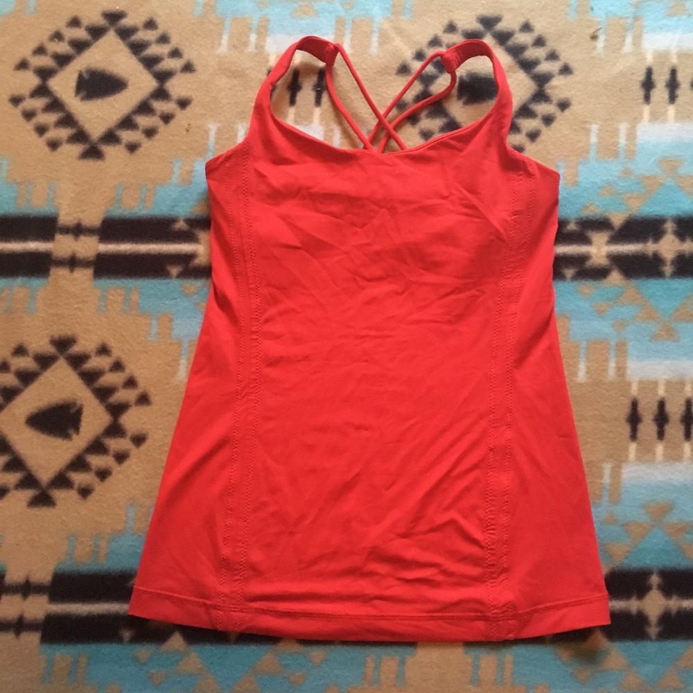 Lululemon top